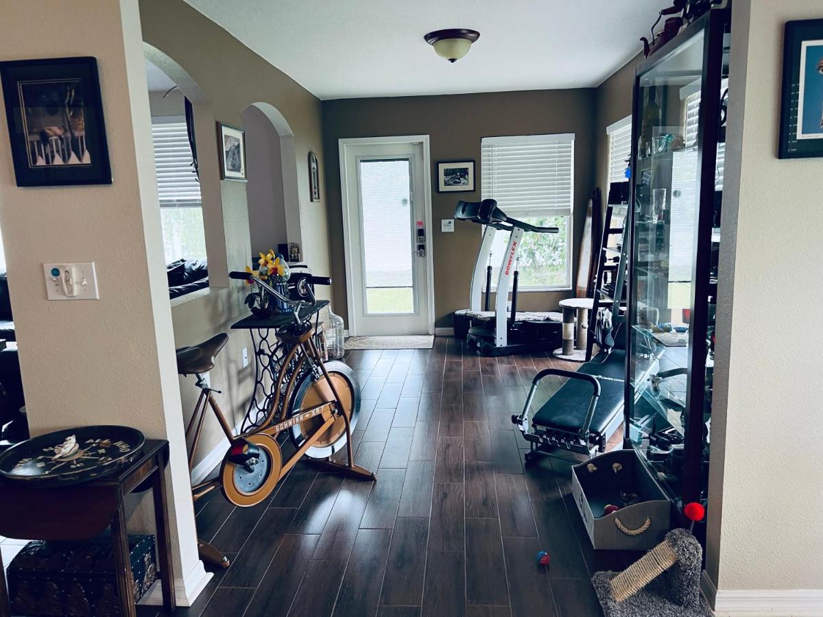 Ruskin Fl Private 2 Bdrm 1 Bath Suite Common Areas Shared With Host And Cat Екстериор снимка