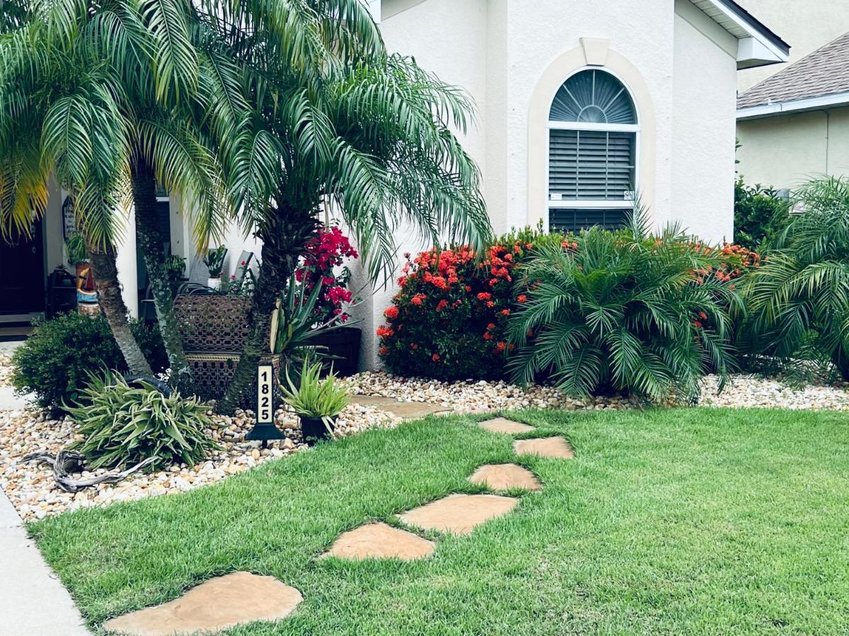 Ruskin Fl Private 2 Bdrm 1 Bath Suite Common Areas Shared With Host And Cat Екстериор снимка