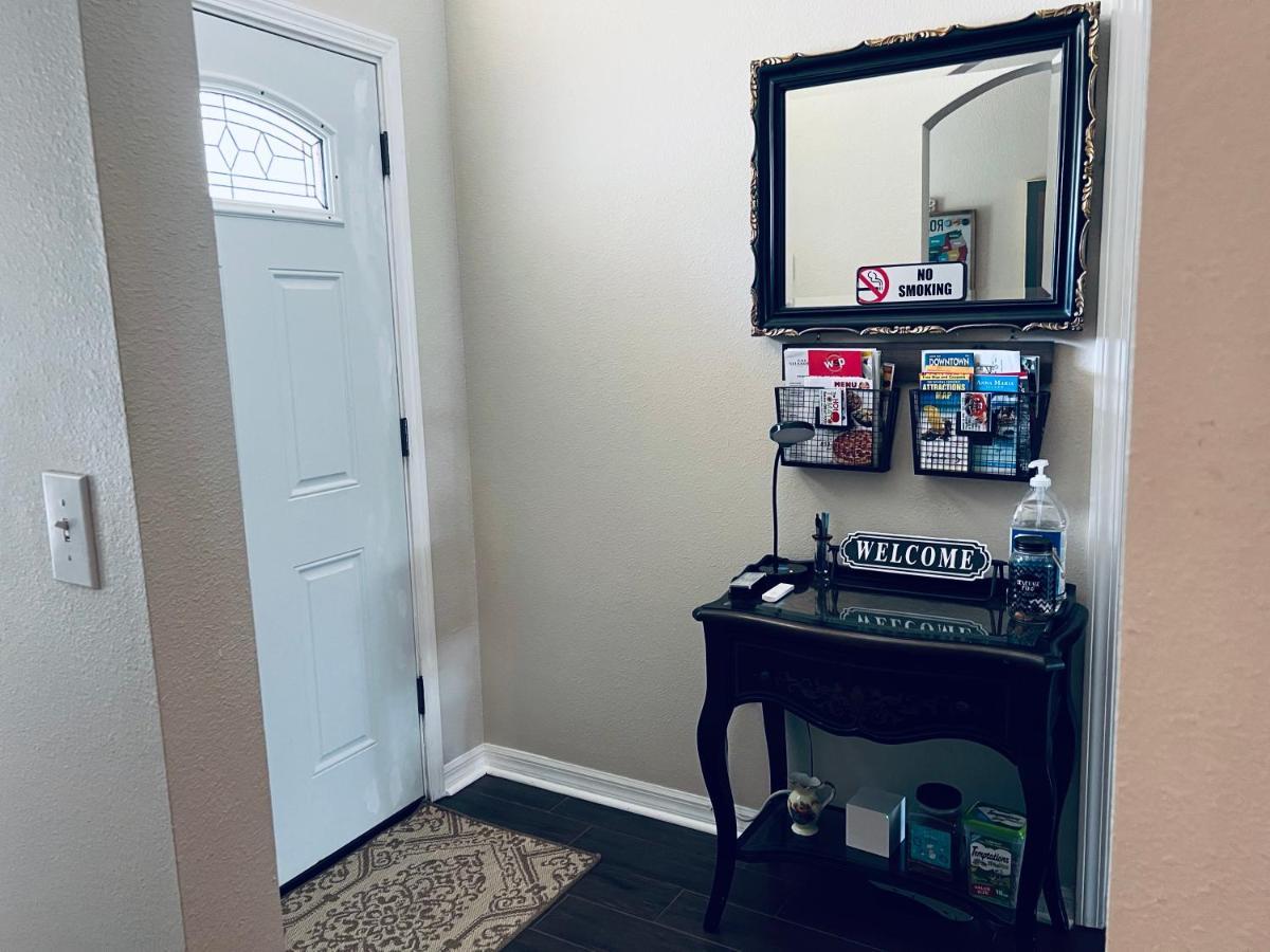 Ruskin Fl Private 2 Bdrm 1 Bath Suite Common Areas Shared With Host And Cat Екстериор снимка