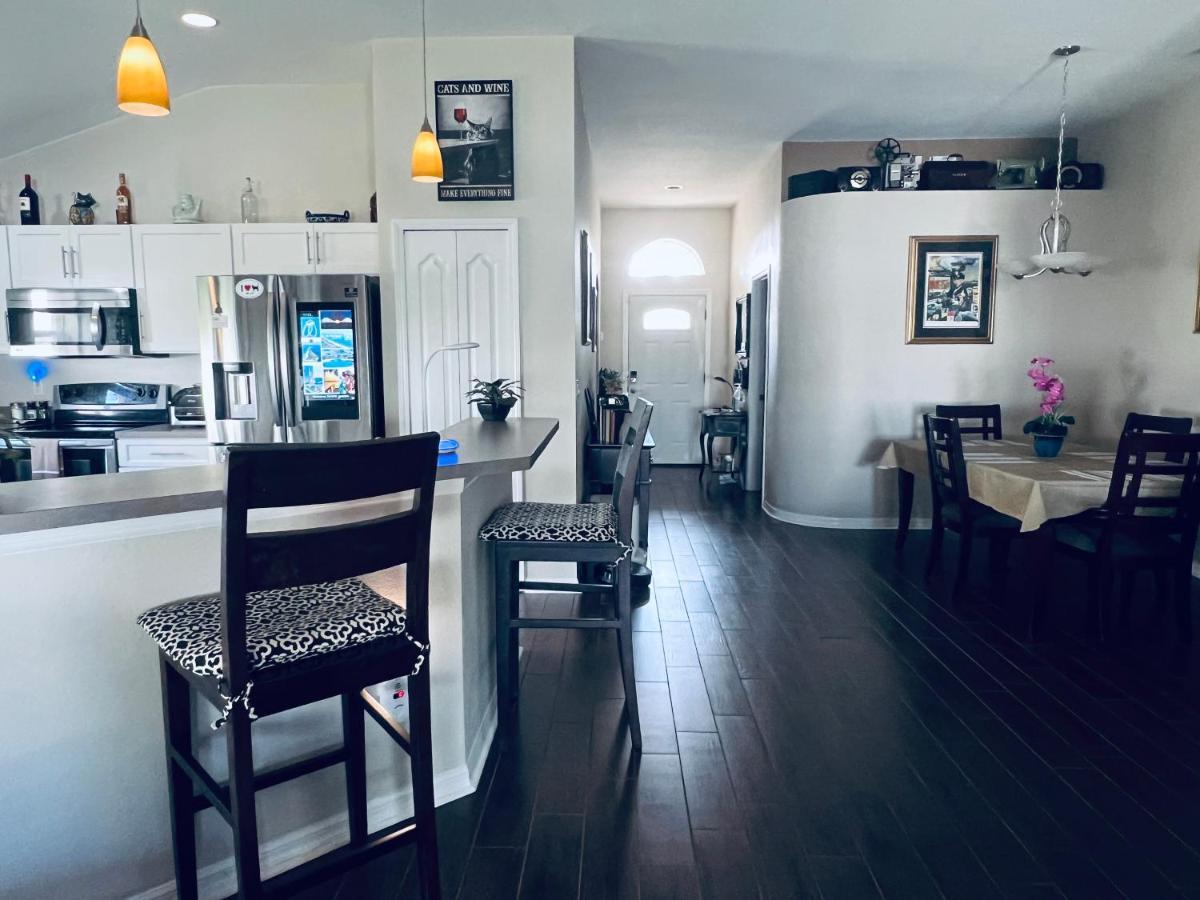 Ruskin Fl Private 2 Bdrm 1 Bath Suite Common Areas Shared With Host And Cat Екстериор снимка